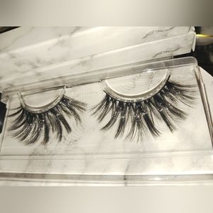 Strip Lashes